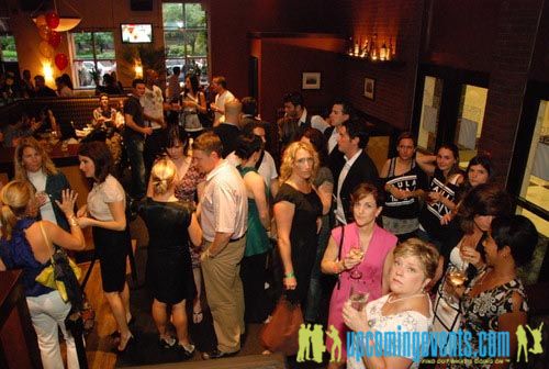 Photo from Fashion In Public / NYEphilly.com Reunion Party