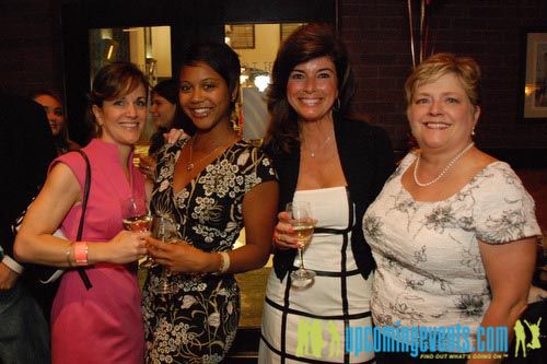 Photo from Fashion In Public / NYEphilly.com Reunion Party