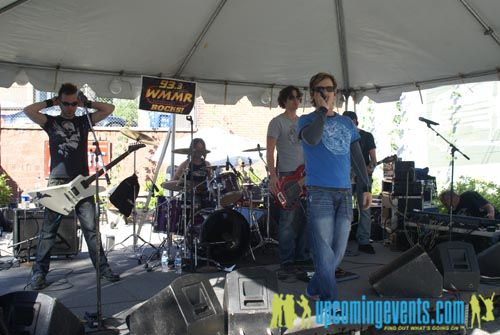 Photo from Manayunk Mayfest 2010
