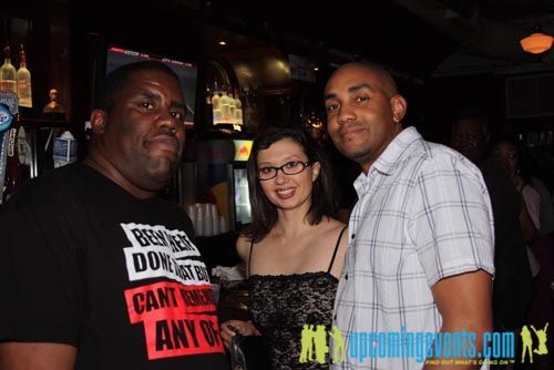 Photo from NYEphilly.com Open Bar @ McFadden's
