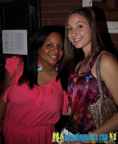 Photo from NYEphilly.com Open Bar @ Public House