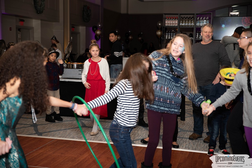 Photo from New Year's Eve Buffet & Fireworks Family Celebration
