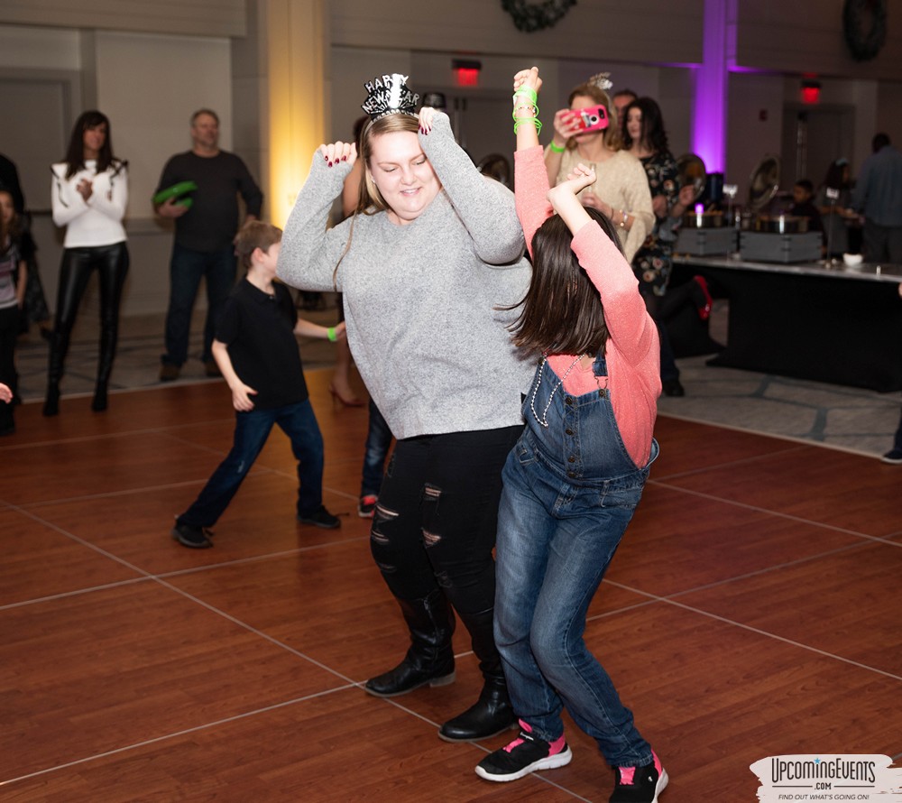 Photo from New Year's Eve Buffet & Fireworks Family Celebration